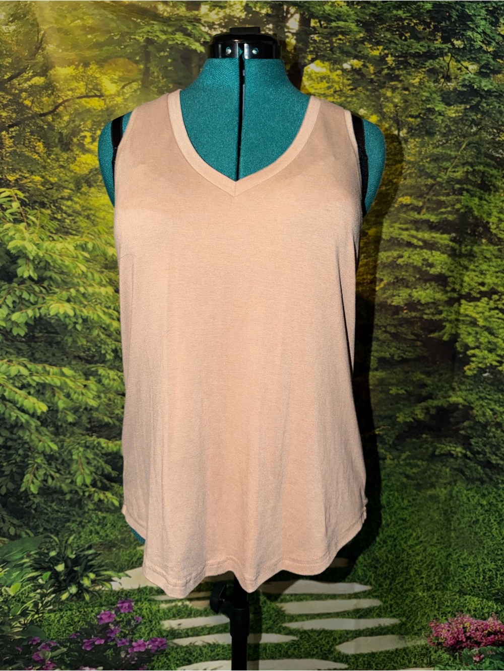 Women's V-Neck Sleeveless Tank Top - Blush